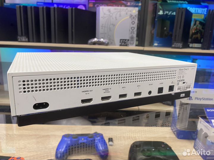 Xbox one S 1tb (брак)