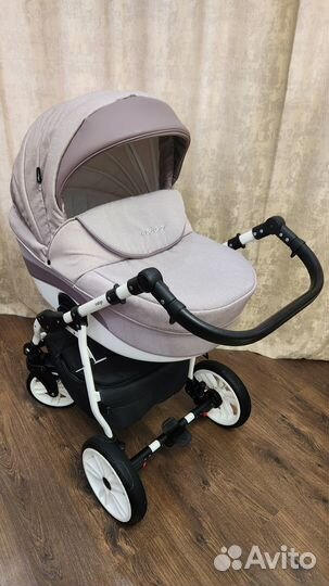 Продаётся коляска Indigo 3 в 1
