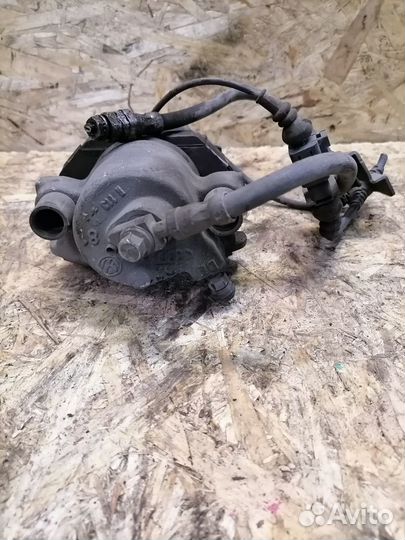 Суппорт передний левый Audi A3 8P