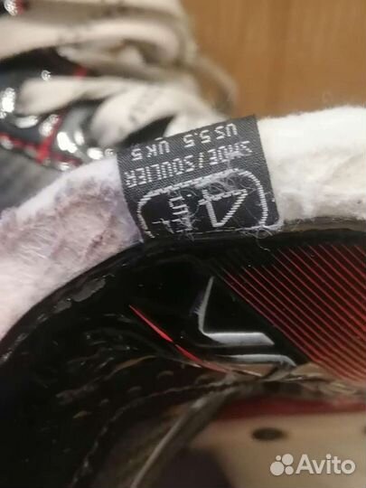 Хоккейные коньки bauer