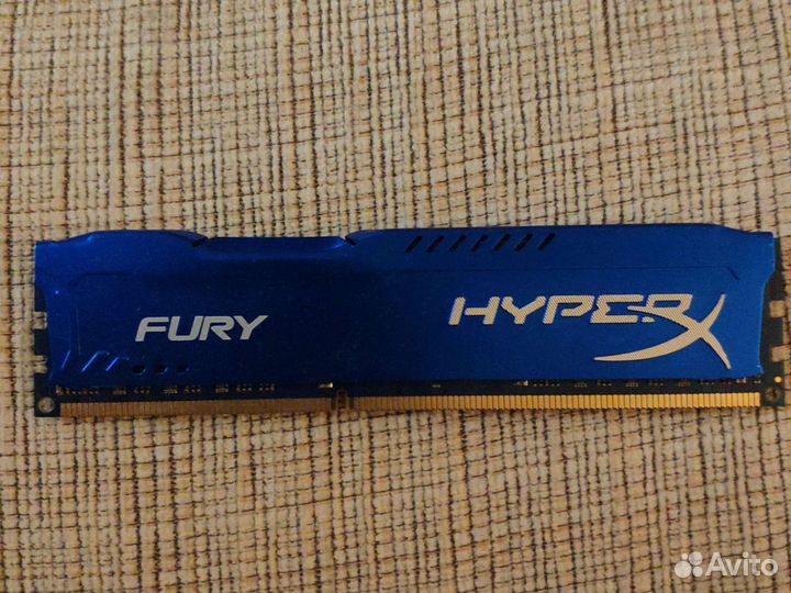 Материнская плата с процессором и памятью