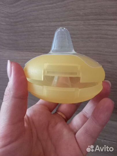 Селиконовые накладки на грудь medela