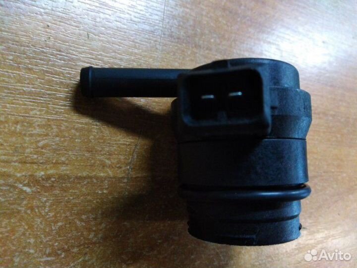 Клапан вентиляции картерных газов Volkswagen