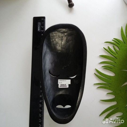 Маска декоративная