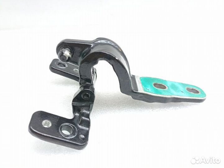 Петля двери багажника задняя левая Mercedes-Benz