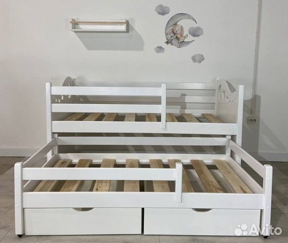 Детская двухъярусная выдвижная кровать