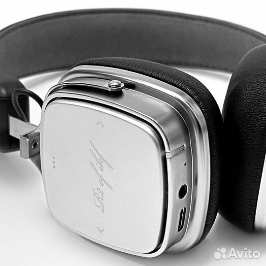 Наушники беспроводные IKF R2 класса HI-FI