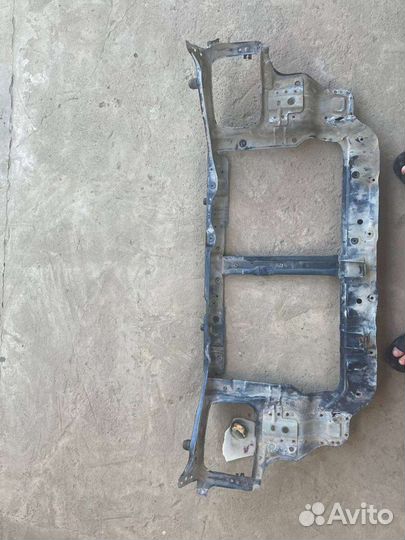 Телевизор, радиатор, бампер, на hyundai accent