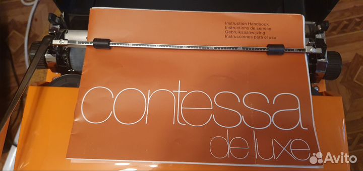 Пишущая печатная машинка contessa deluxe