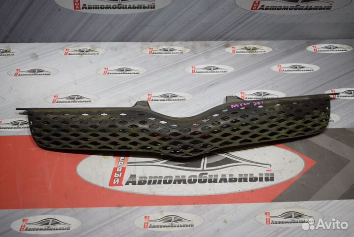 Решётка радиатора c Toyota Funcargo NCP20 2NZ-FE