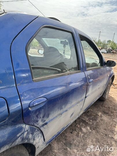 Двери на Renault Logan 1 В сборе