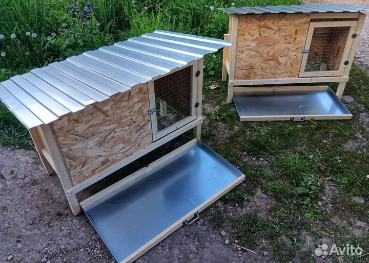 Брудер для несушки с цыплятами.Домик для кур