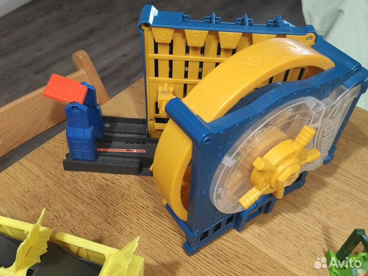 Hot wheels треки, грузовик и машинки
