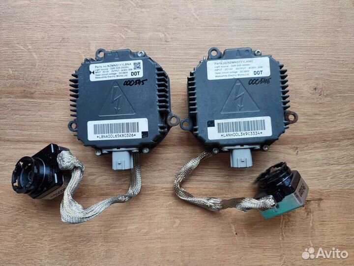 Блок розжига ксенона Nissan Infinity Subaru