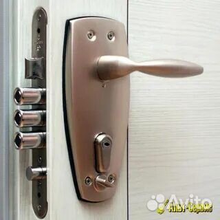 Вскрытие замков дверей, автомобилей, замена замков