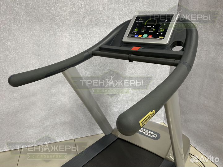 Беговая дорожка Technogym Jog 700 LED с гарантией
