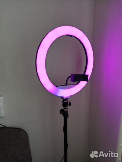 Кольцевая лампа со штативом