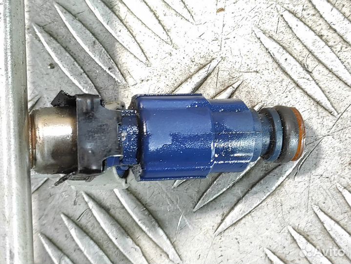 Форсунка двигателя Kia Ceed 2007 2012