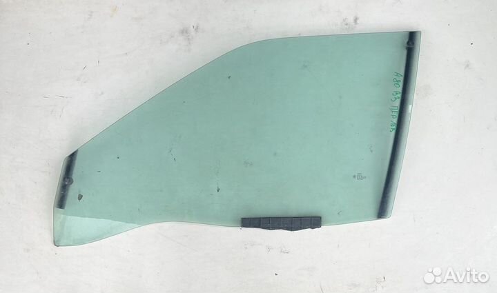 Стекло переднее левое Audi 80 B3