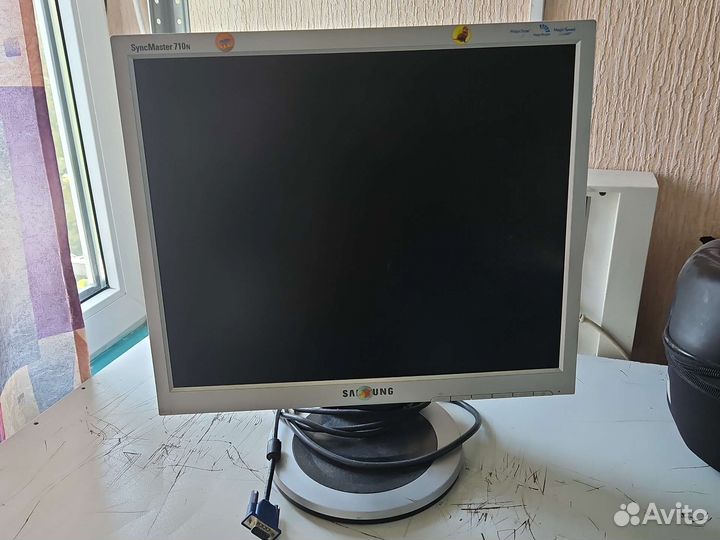 Монитор samsung syncmaster 710n