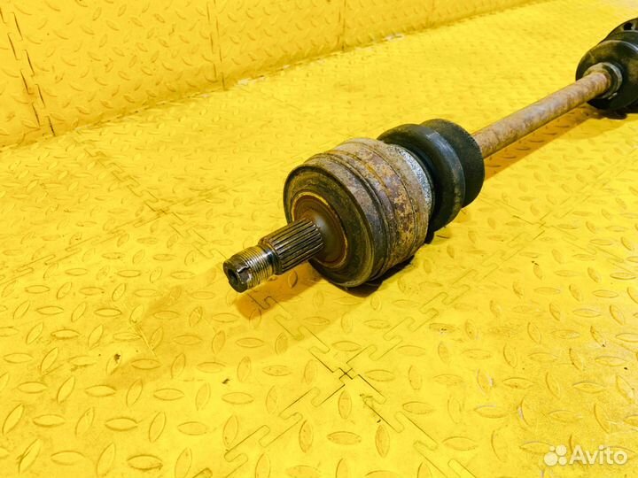 Привод задний Mercedes-Benz 190 W201 82-94