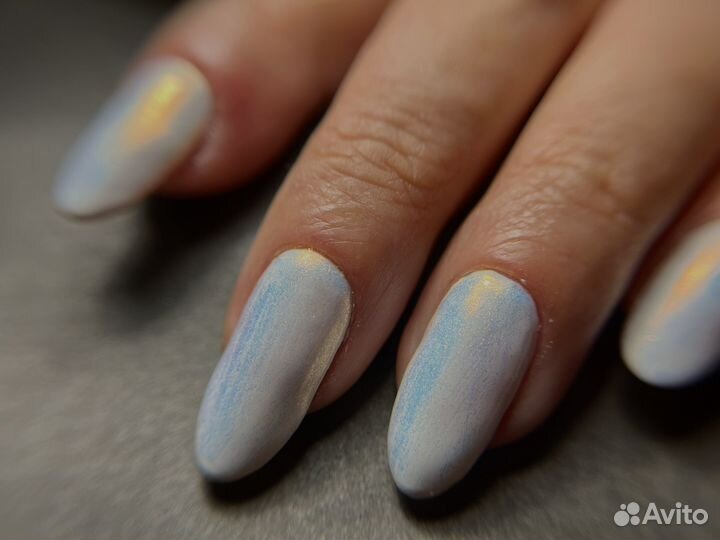 Модель маникюр покрытие гель лак