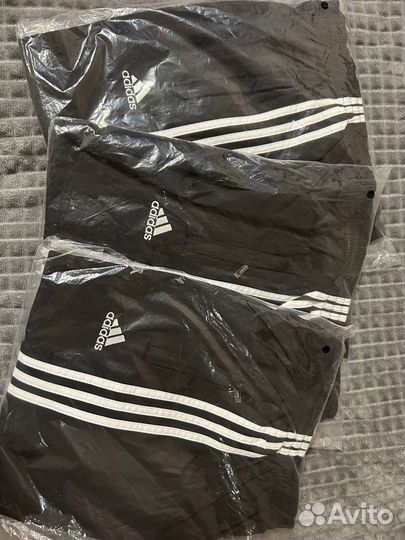 Спортивный костюм adidas