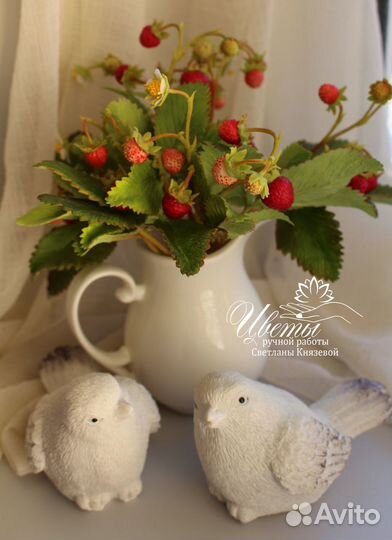 Земляника из холодного фарфора