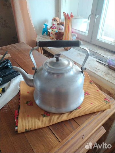 Чайник алюминиевый, Ленин пользовался