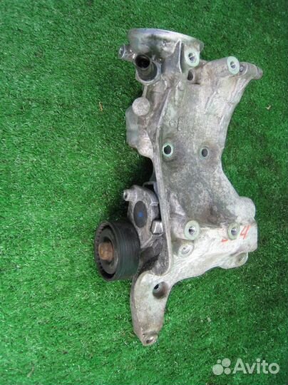 Кронштейн генератора volkswagen Tiguan (5N1) 2011