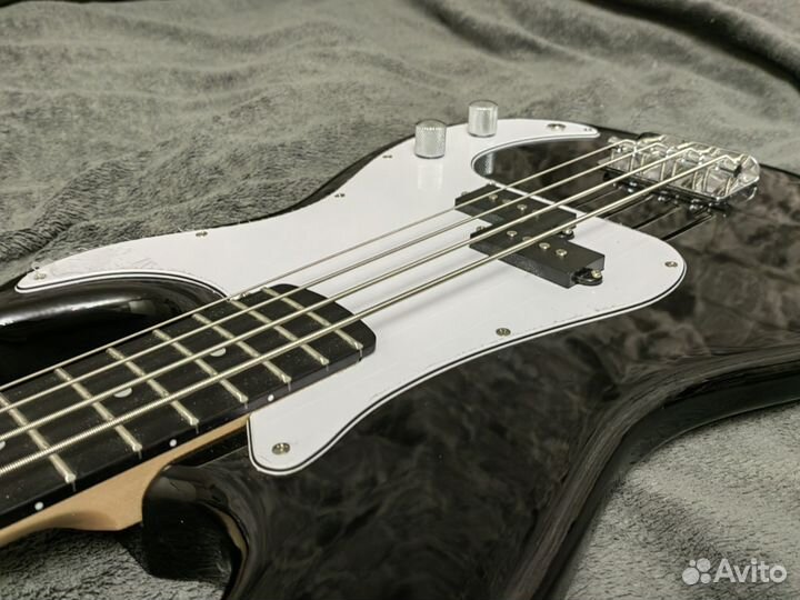 Бас гитара Rockdale Precision Bass
