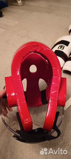 Шлем с маской для тхэквондо