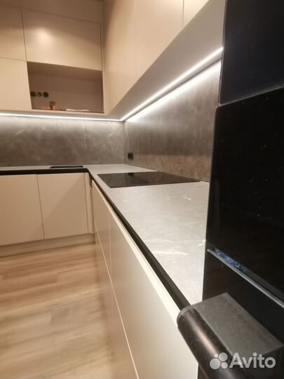 Кухня современная на заказ. Доставка и сборка