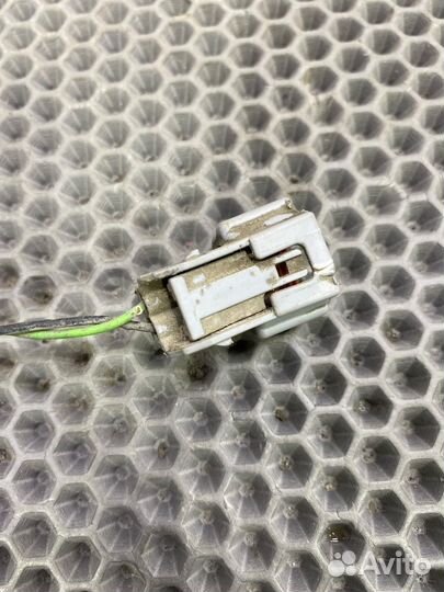 Б/У Фишка фары (разъем ) Hyundai Solaris RB G4FA
