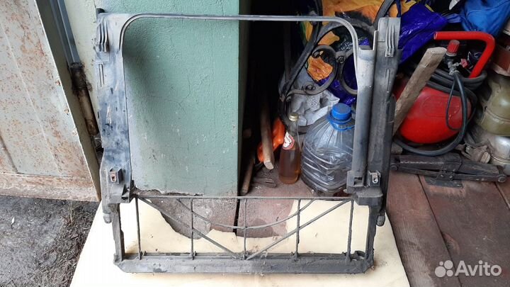 Рамка радиатора BMW X5 E53 орига