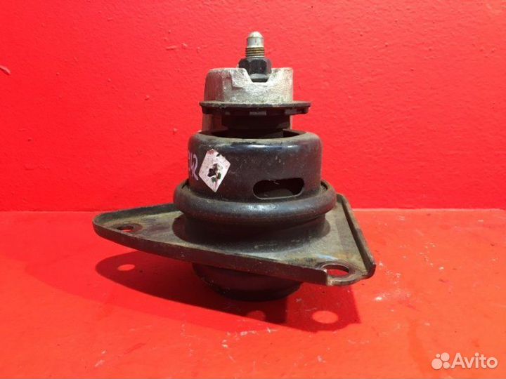 Опора двигателя правая Kia Ceed ED G4FA 1.4 бензин