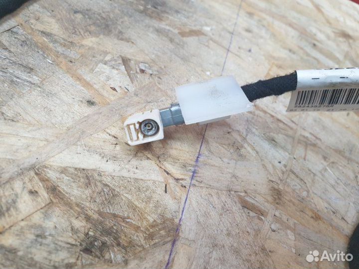 Проводка антенны Renault Logan