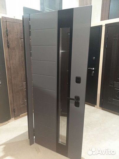 Дверь входная металлическая новая с терморазрывом