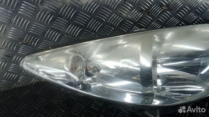 Фара Peugeot 308 (2007-2017)