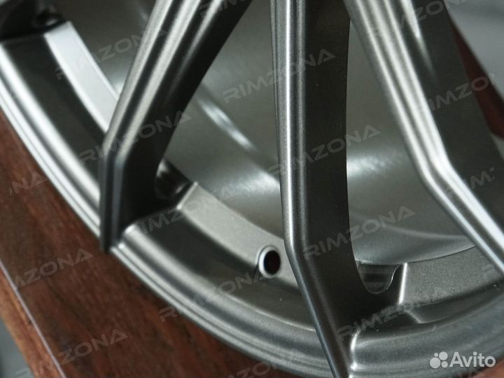 Литые диски R18 на Volkswagen. Арт1707