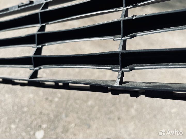 Решетка бампера infinity Q50