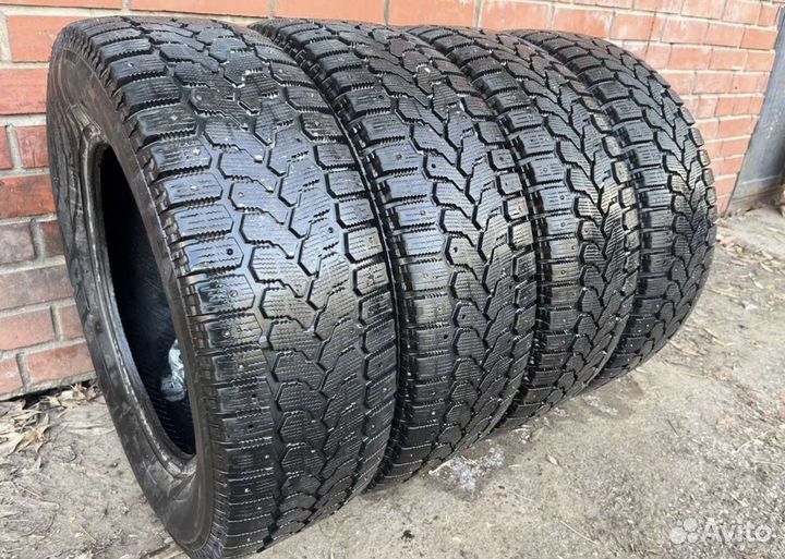 Yokohama Ice Guard F700Z 225/65 R17
