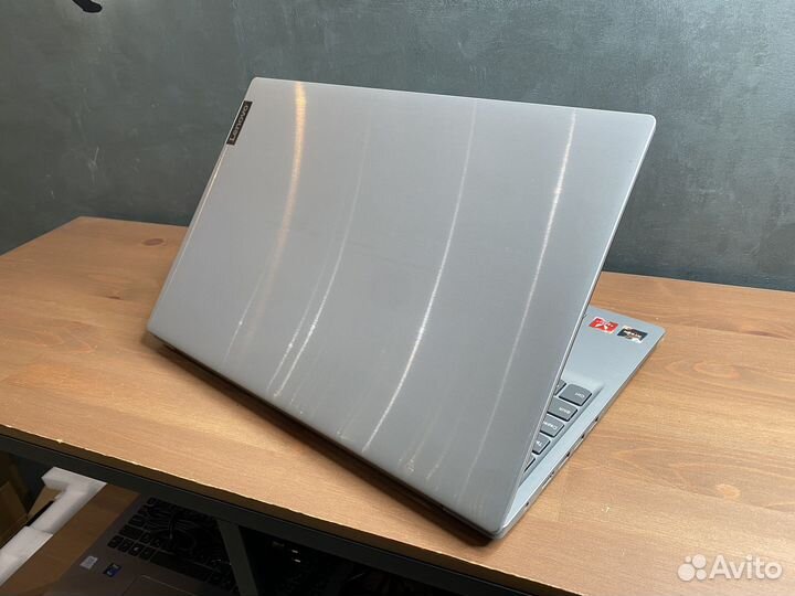 Lenovo IdeaPad 15,6