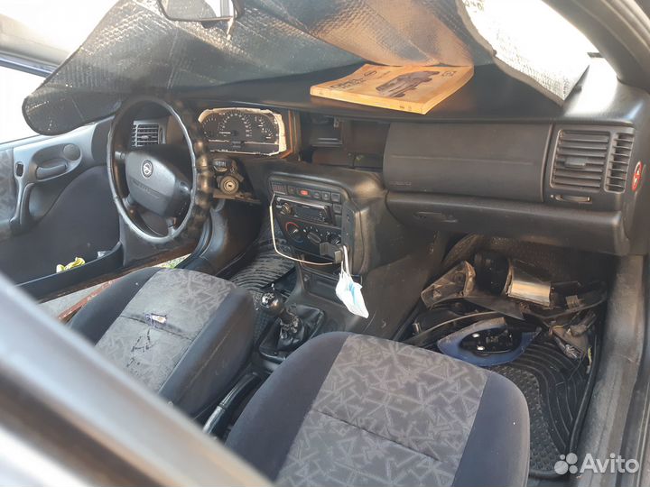 Опель Вектра Б x18xe