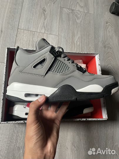 Nike air jordan 4 retro