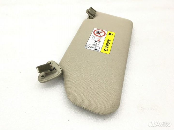 Козырек солнцезащитный правый Mitsubishi Outlander