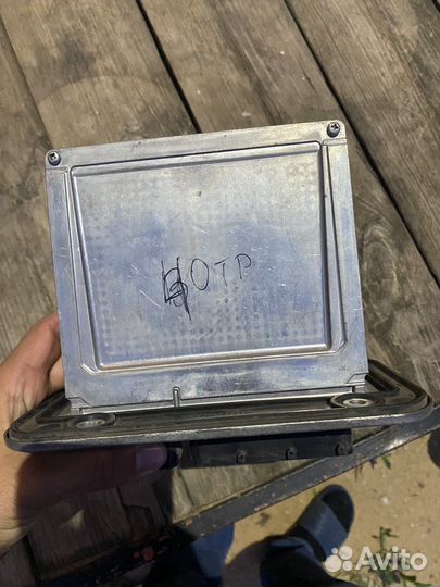 Блок управления двигателем (эбу) toyota sequoia