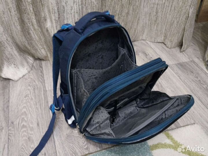 Школьный рюкзак