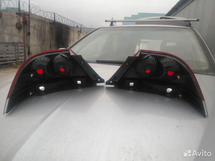 Фонарь задний левый правый lancer