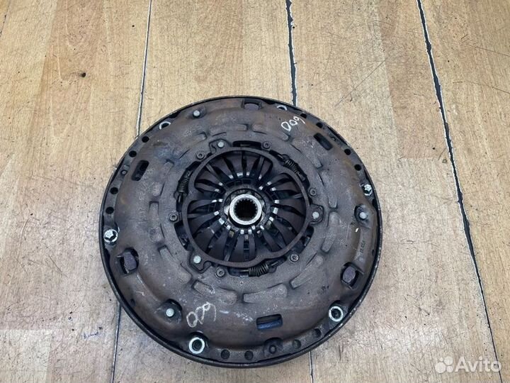 Комплект сцепления Opel Astra J A17DTR 2011